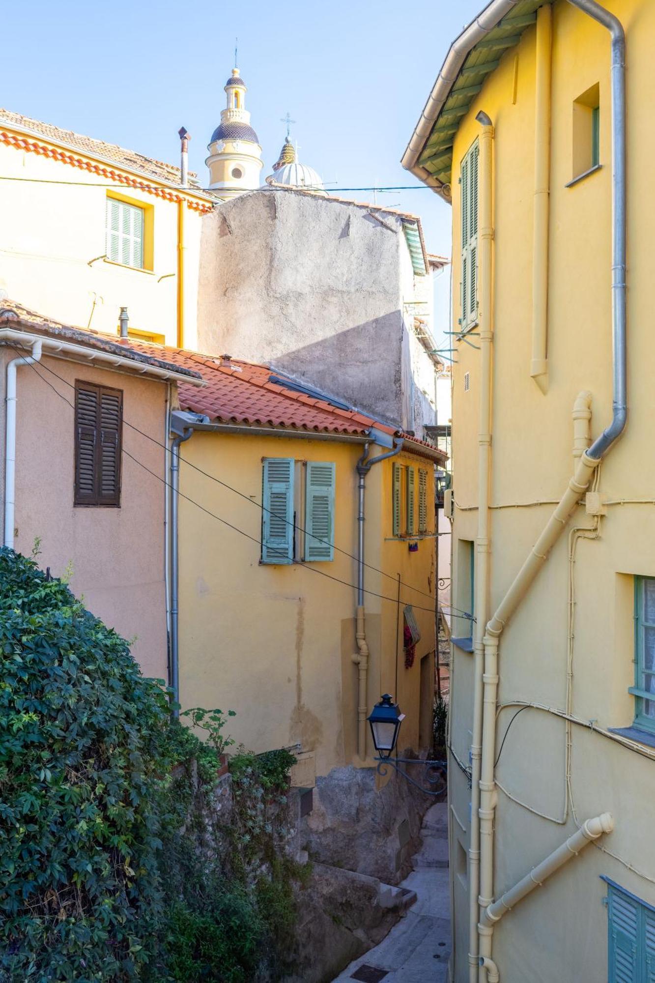 Vieille Ville De Menton Bagian luar foto